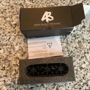 Ashley Black FaceBlaster-BLACK Fascia Blaster